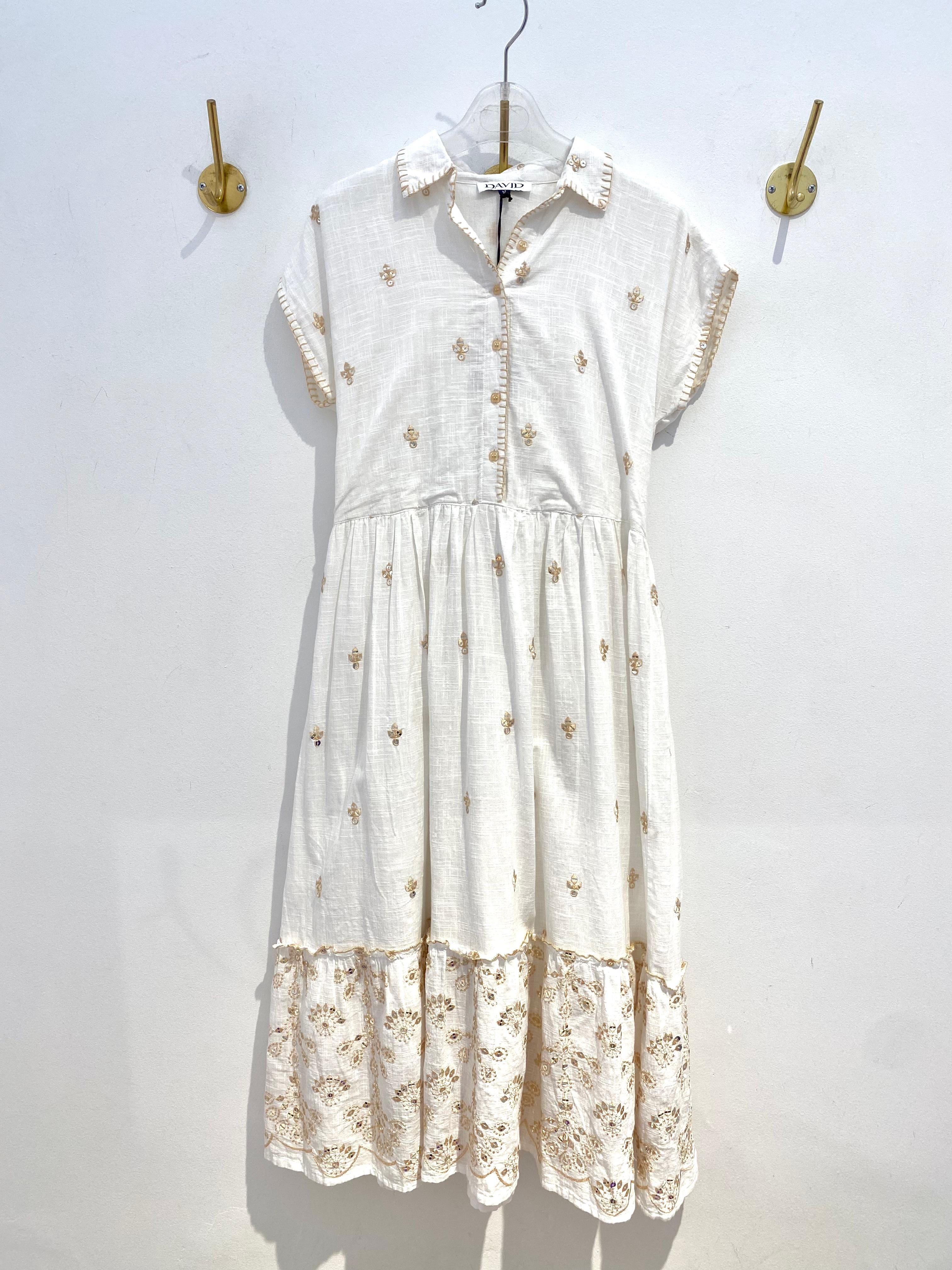 Vestido branco bordado