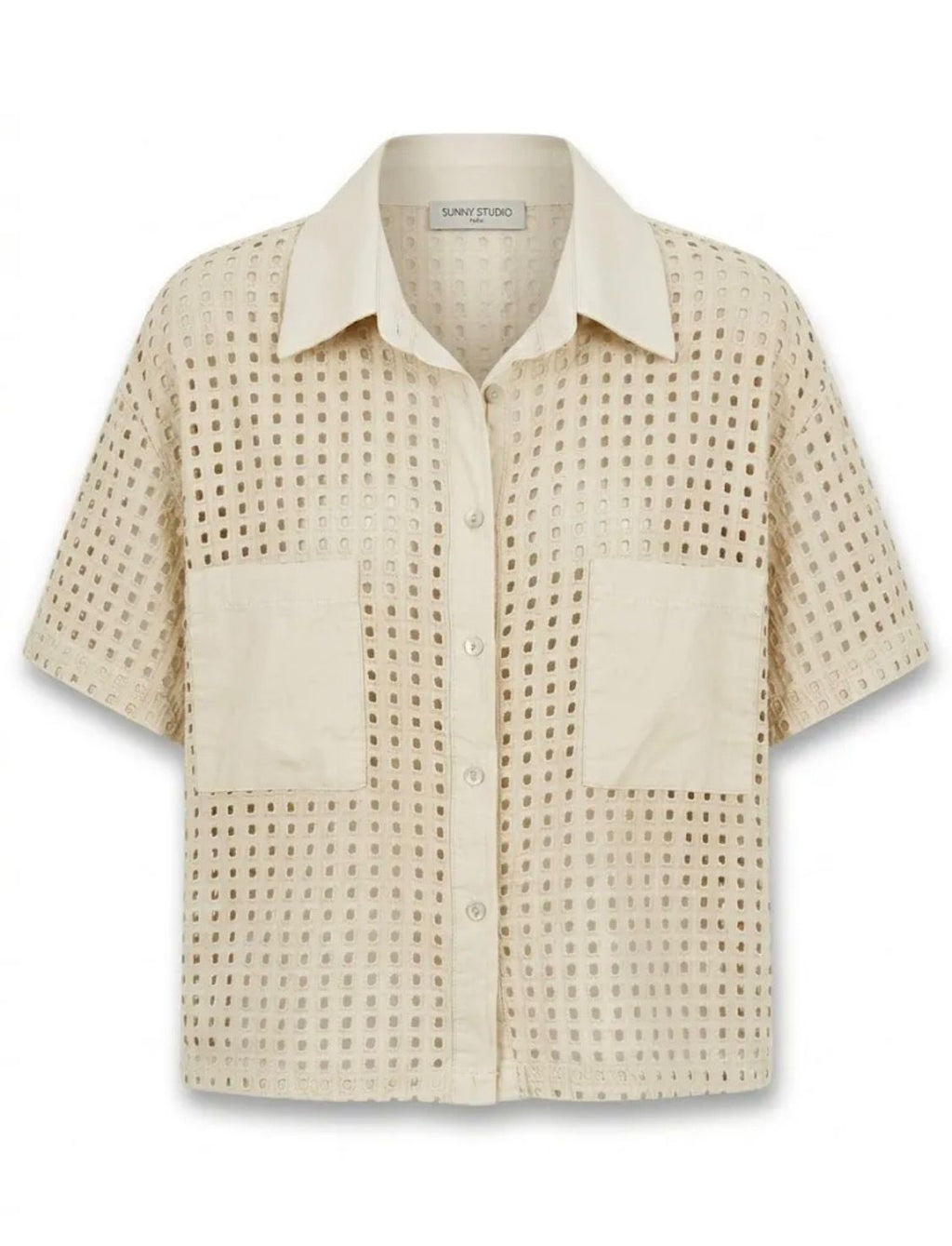 Camisa Bordado Inglês Bege — Manga Curta