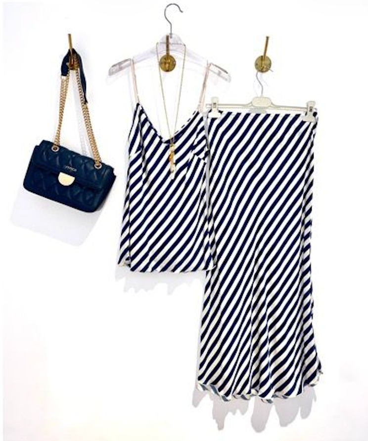 Vestido Maxi Riscas Diagonal Navy e Branco