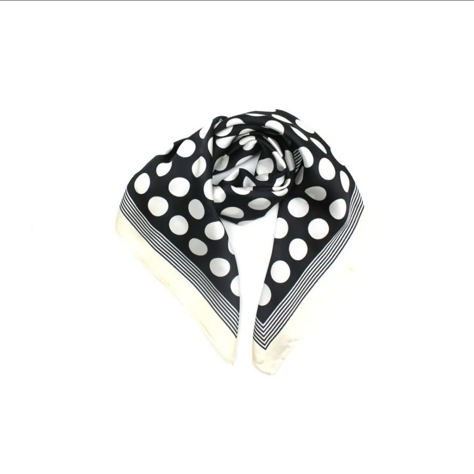 Bolinhas Preto Branco